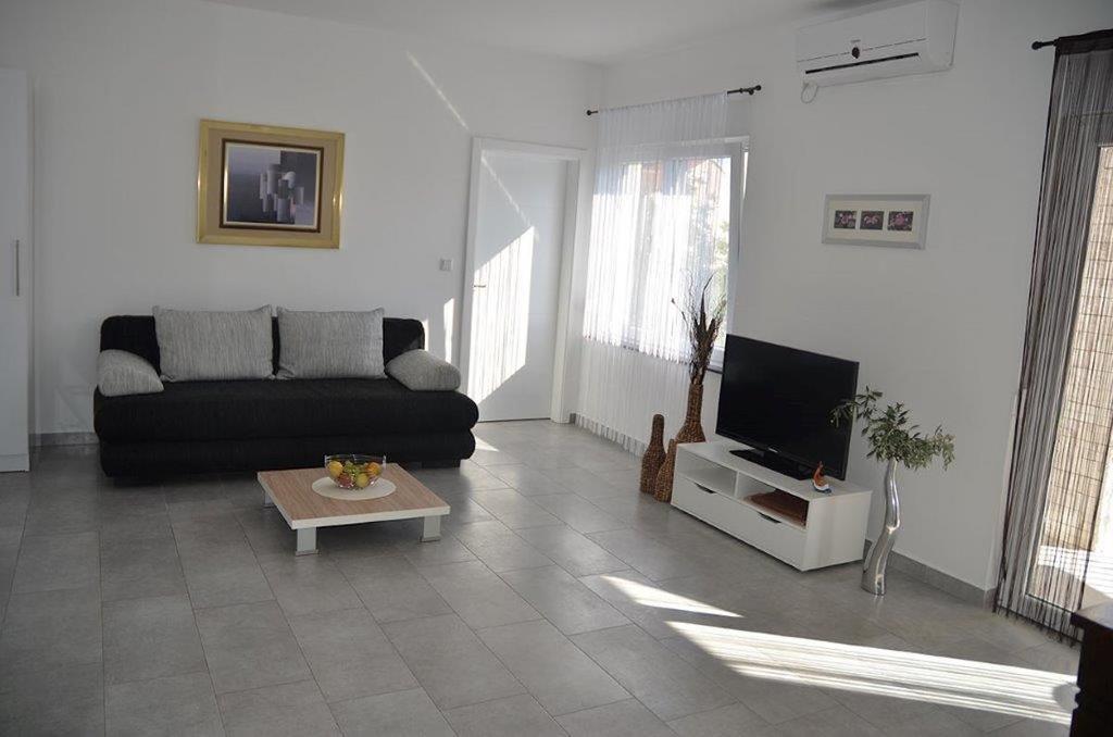 Apartments Villa Marina Vodice Kamer foto