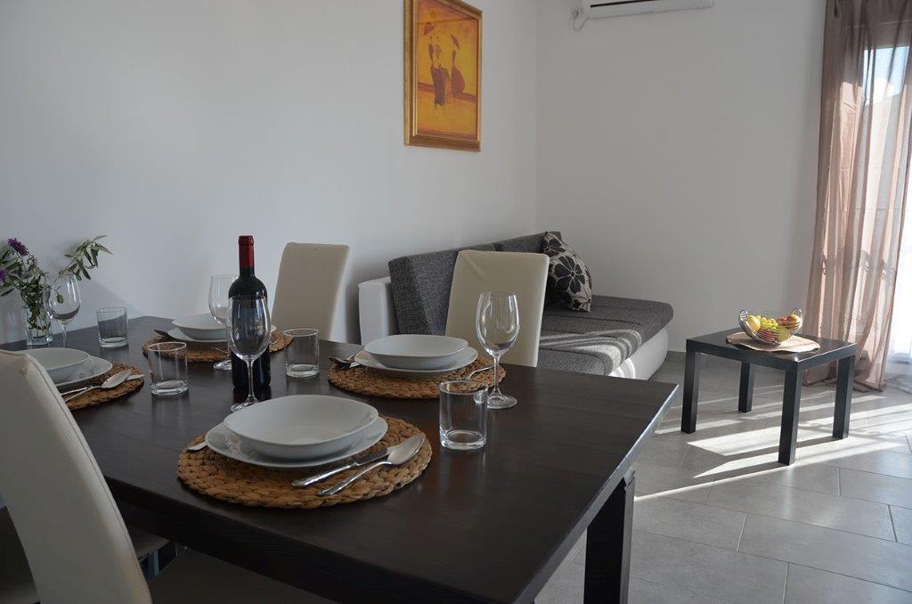 Apartments Villa Marina Vodice Kamer foto